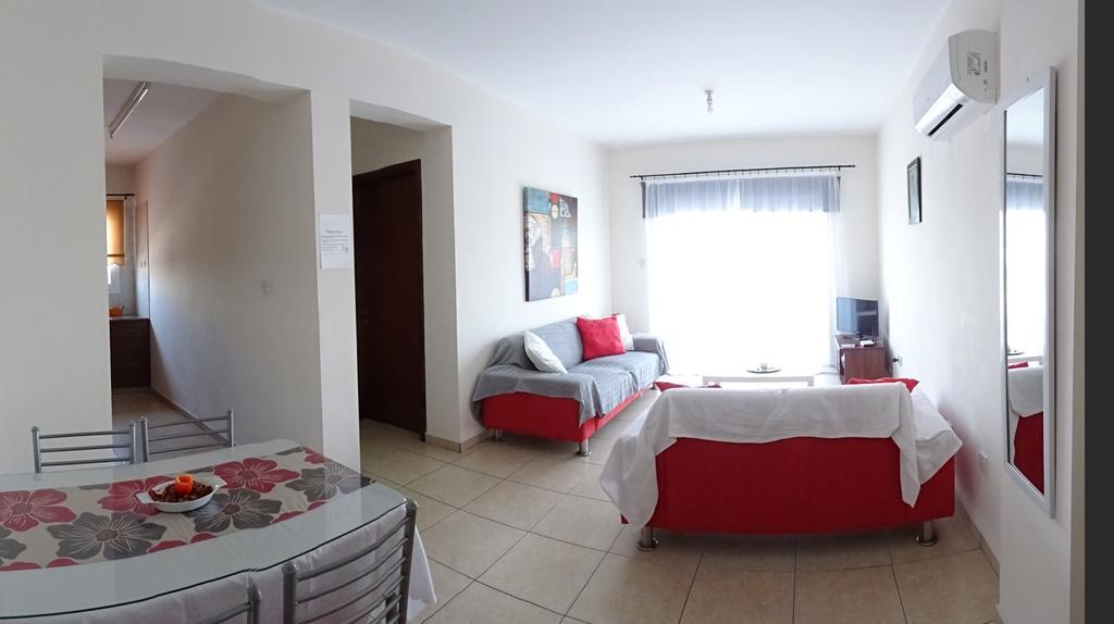 Melpo Court Apartman Jeroszkípu Kültér fotó